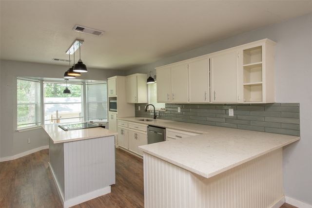 630 Cedarcrest Drive, Tool, TX 75143