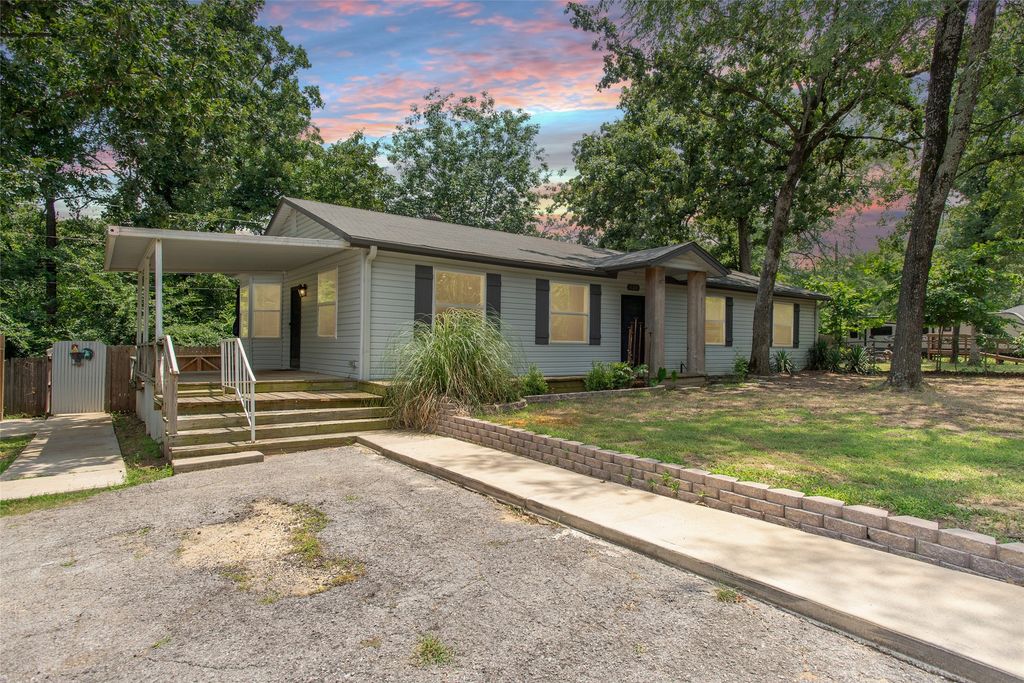 630 Cedarcrest Drive, Tool, TX 75143