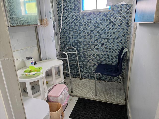 10801 NE 10th Avenue, Biscayne Park, FL 33161