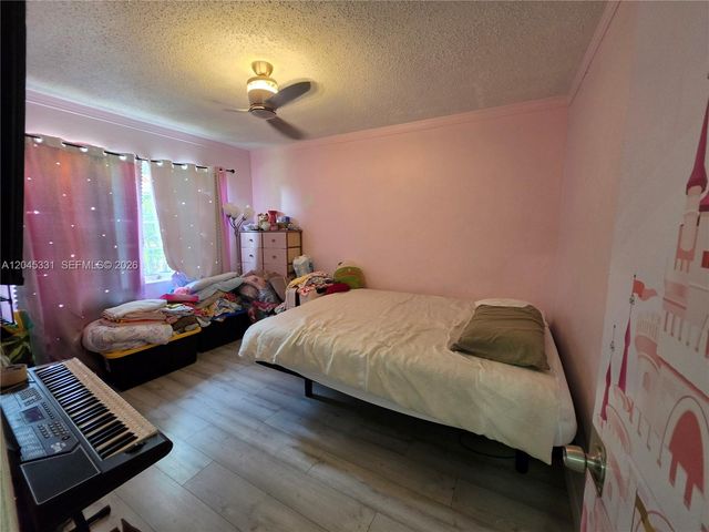 10801 NE 10th Avenue, Biscayne Park, FL 33161