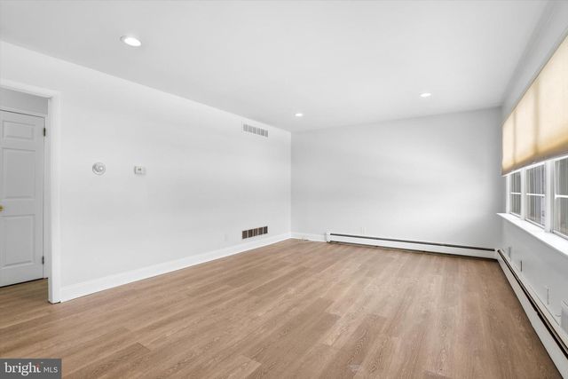 29 ROLLING LANE, Hamilton, NJ 08690