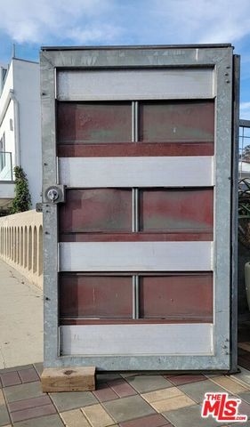 201 Entrada Drive, Santa Monica, CA 90402