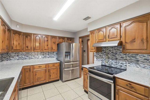 432 N PINE MEADOW DRIVE, Debary, FL 32713