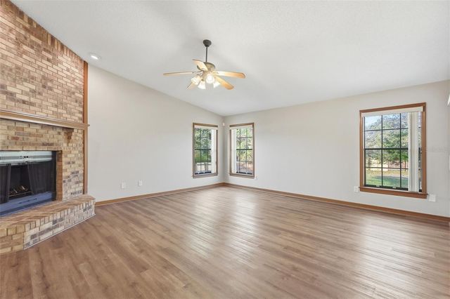 432 N PINE MEADOW DRIVE, Debary, FL 32713