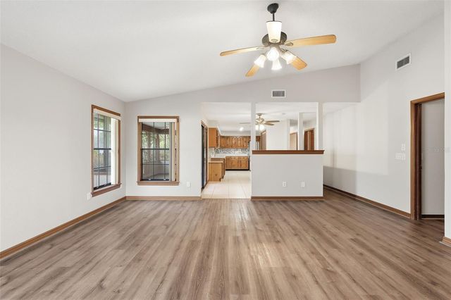 432 N PINE MEADOW DRIVE, Debary, FL 32713