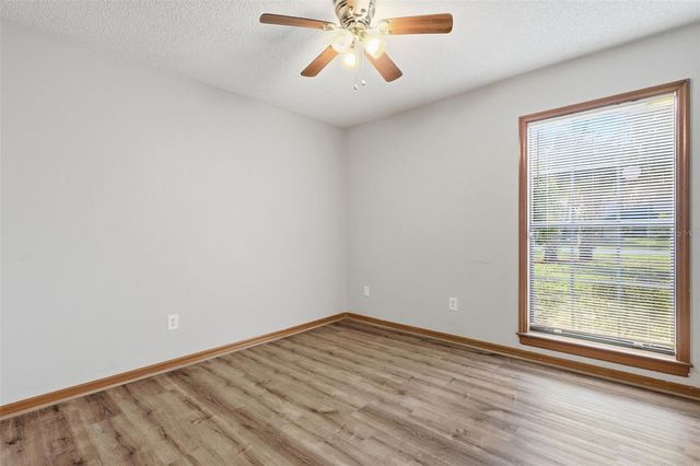 432 N PINE MEADOW DRIVE, Debary, FL 32713