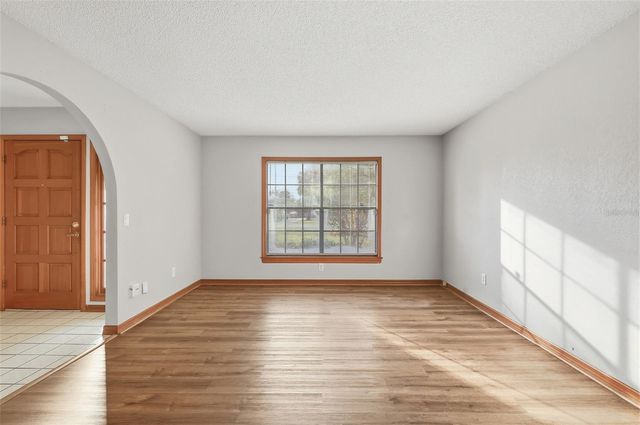 432 N PINE MEADOW DRIVE, Debary, FL 32713