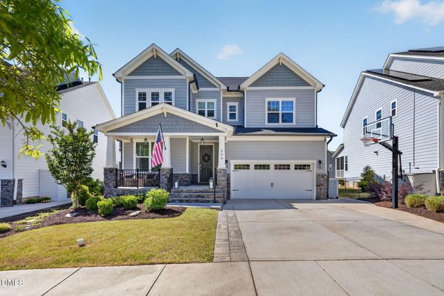 404 Honeyridge Lane, Holly Springs, NC 27540