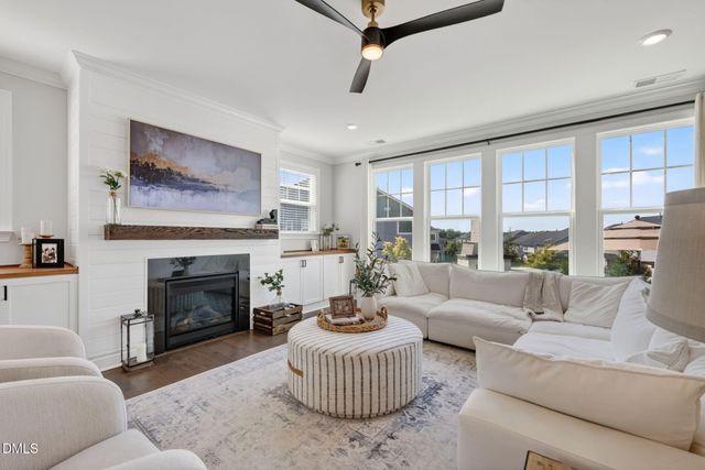 404 Honeyridge Lane, Holly Springs, NC 27540