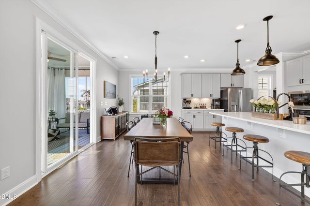 404 Honeyridge Lane, Holly Springs, NC 27540