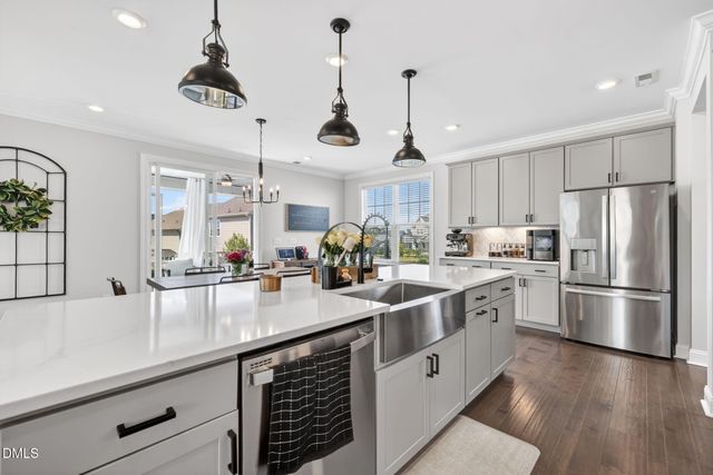 404 Honeyridge Lane, Holly Springs, NC 27540