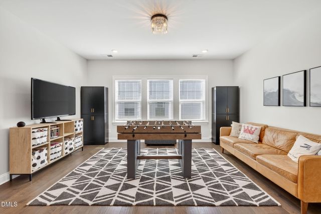 404 Honeyridge Lane, Holly Springs, NC 27540