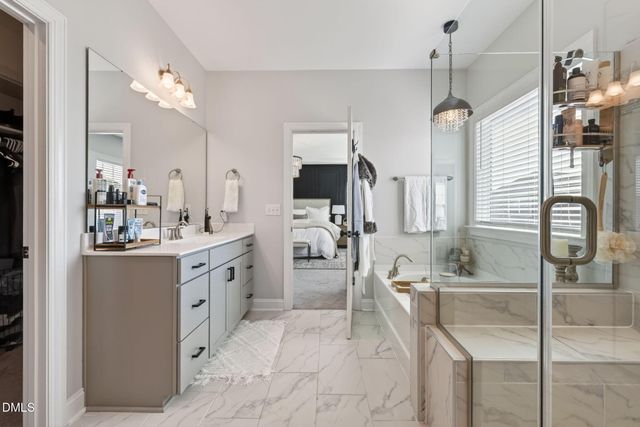 404 Honeyridge Lane, Holly Springs, NC 27540