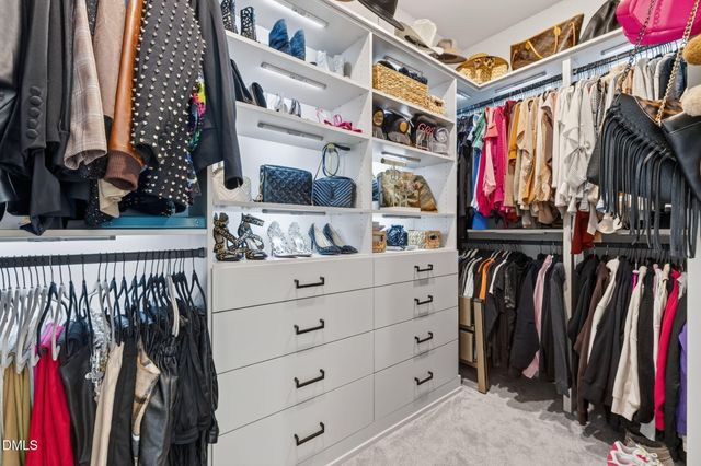 404 Honeyridge Lane, Holly Springs, NC 27540