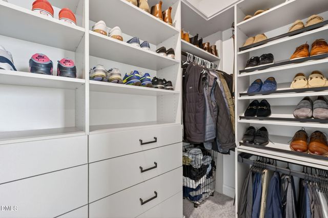 404 Honeyridge Lane, Holly Springs, NC 27540