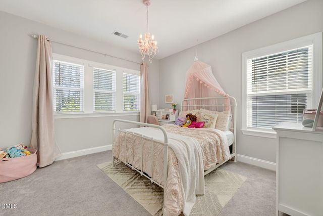 404 Honeyridge Lane, Holly Springs, NC 27540