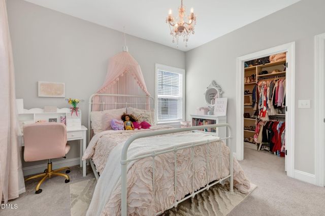 404 Honeyridge Lane, Holly Springs, NC 27540