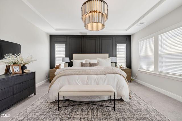 404 Honeyridge Lane, Holly Springs, NC 27540