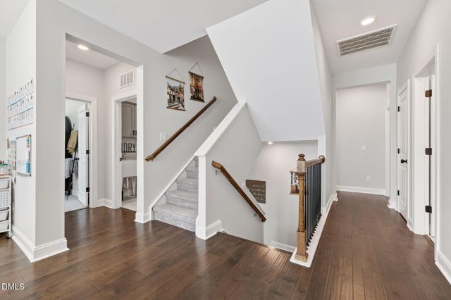 404 Honeyridge Lane, Holly Springs, NC 27540