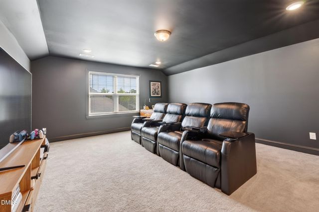 404 Honeyridge Lane, Holly Springs, NC 27540