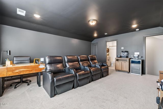 404 Honeyridge Lane, Holly Springs, NC 27540