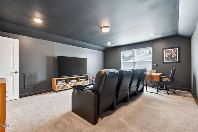 404 Honeyridge Lane, Holly Springs, NC 27540