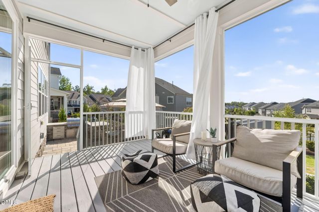 404 Honeyridge Lane, Holly Springs, NC 27540