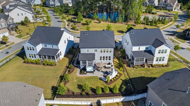 404 Honeyridge Lane, Holly Springs, NC 27540