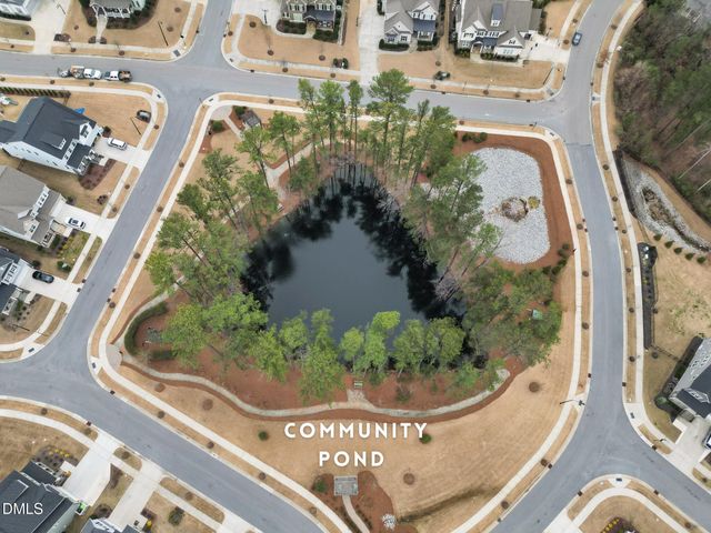 404 Honeyridge Lane, Holly Springs, NC 27540