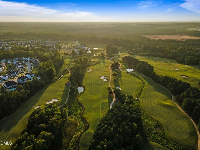 404 Honeyridge Lane, Holly Springs, NC 27540