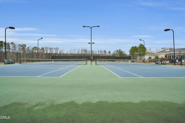 404 Honeyridge Lane, Holly Springs, NC 27540