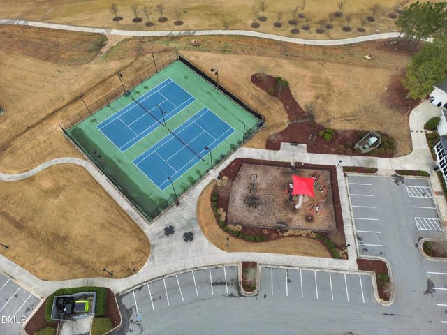 404 Honeyridge Lane, Holly Springs, NC 27540