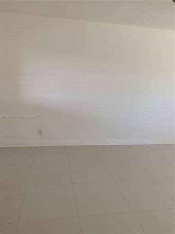 201 Berkley Road 204, Hollywood, FL 33024