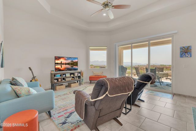8185 Willow Bloom Circle, Las Cruces, NM 88007