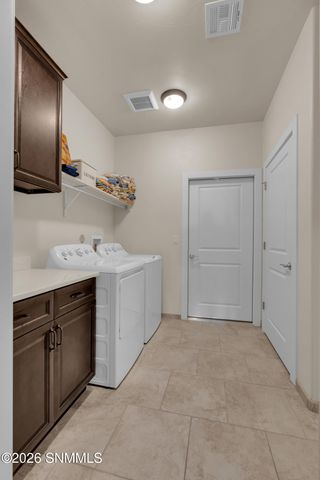8185 Willow Bloom Circle, Las Cruces, NM 88007