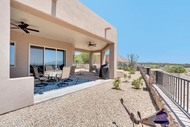 8185 Willow Bloom Circle, Las Cruces, NM 88007