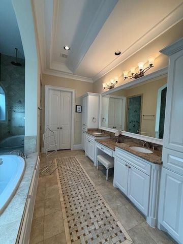 1352 Ebony Lane, Houston, TX 77018