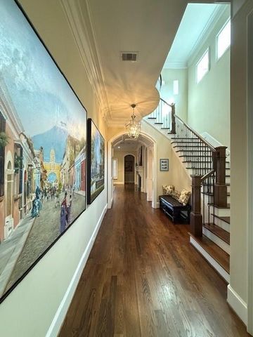 1352 Ebony Lane, Houston, TX 77018