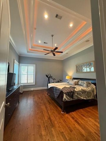 1352 Ebony Lane, Houston, TX 77018