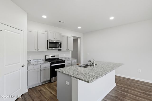 216 Tributary Circle, Wilmington, NC 28401