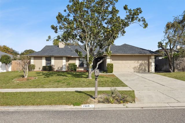 7613 COLEBROOK DRIVE, Orlando, FL 32818