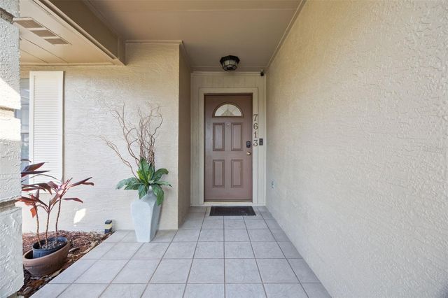 7613 COLEBROOK DRIVE, Orlando, FL 32818