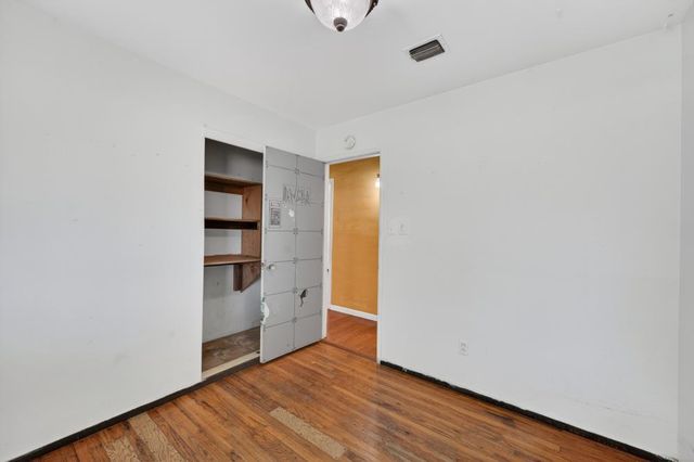 8570 Strong Ave, Orangevale, CA 95662