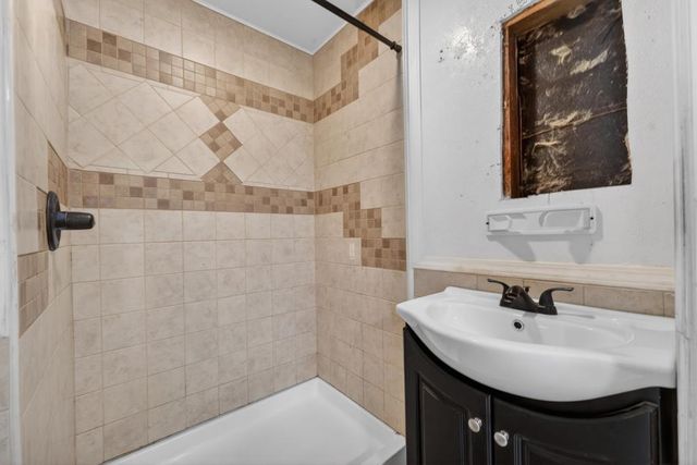 8570 Strong Ave, Orangevale, CA 95662