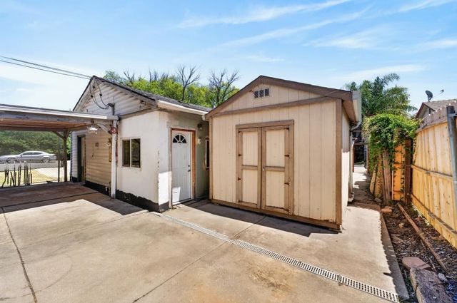 8570 Strong Ave, Orangevale, CA 95662