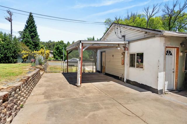 8570 Strong Ave, Orangevale, CA 95662
