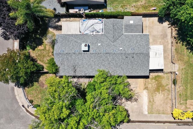 8570 Strong Ave, Orangevale, CA 95662