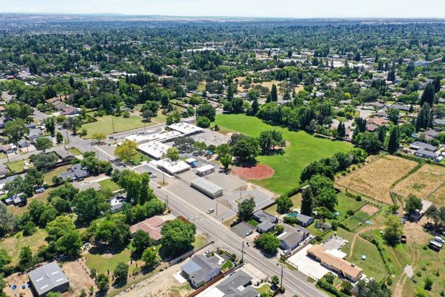 8570 Strong Ave, Orangevale, CA 95662