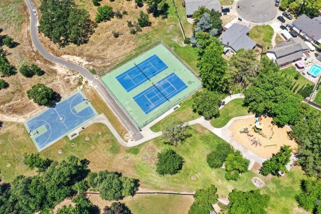 8570 Strong Ave, Orangevale, CA 95662