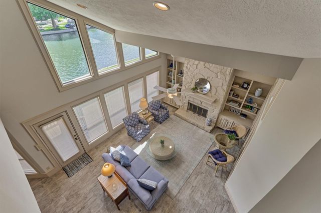 3126 Lazy Lake Lane, Montgomery, TX 77356